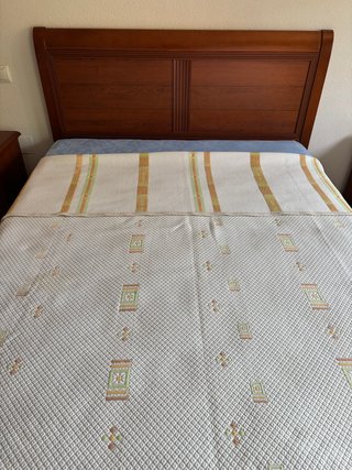 Canapé abatible polipiel marrón y cabecero