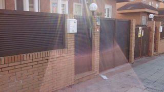 Puertas y Vallas Aluminio Soldado