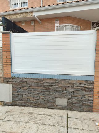 Puertas y Vallas Aluminio Soldado