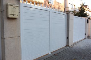 Puertas y Vallas Aluminio Soldado