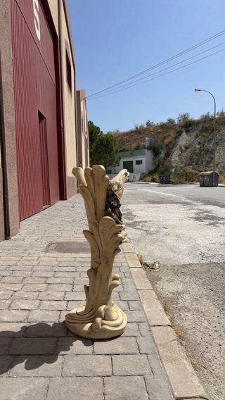 Pedestal Caballo Vintage Firmado