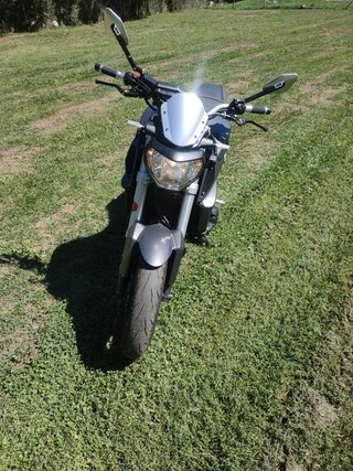Yamaha MT-09 Gris