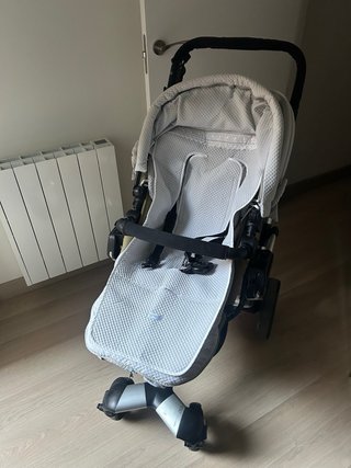Carro de bebé y silla de paseo
