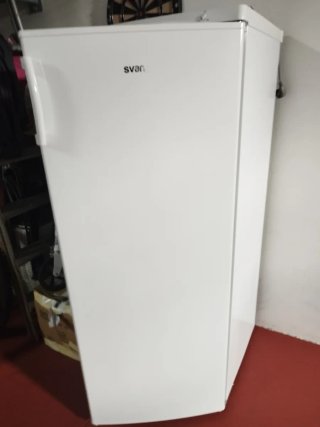 Congelador vertical blanco