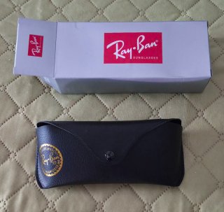 Ray-Ban Erika RB4171 Gafas de Sol Negras