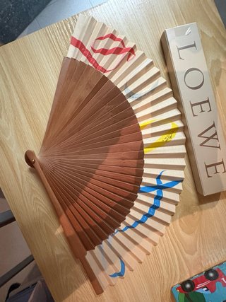Abanico Loewe Beige Nuevo