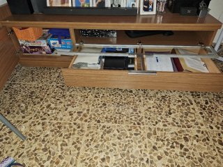 Mueble de salón madera y cristal