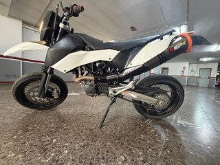 KTM 690 SMC – 2012 | A2 | Supermotard