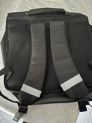Mochila portátil diseño espacial