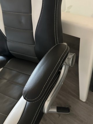 Silla Gaming Ergonómica Negra y Blanca