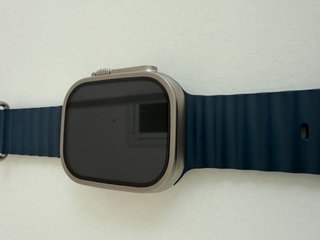 Apple Watch Ultra 2 49mm + Caja + 3 Correas