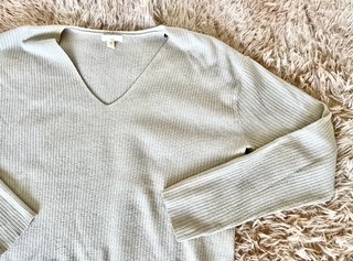 jersey verde claro pastel de canale cuello de pico