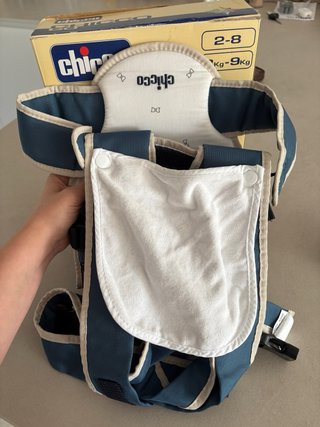 Mochila Portabebés Chicco Go 2-8 Meses