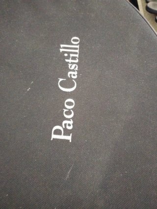 Laúd español con funda Paco Castillo.