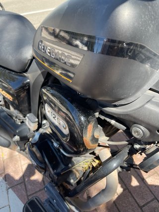 UM Renegade Sport 125cc Negra 48000km