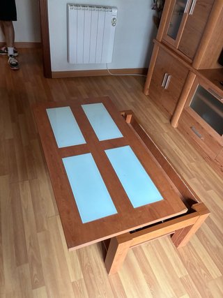 Mueble salón madera con mesa elevable