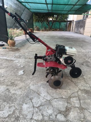 Motocultor Honda Rojo