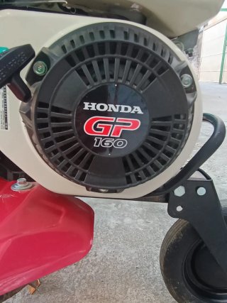 Motocultor Honda Rojo