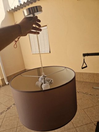 Lámpara gris colgante tela y metal dormitorio