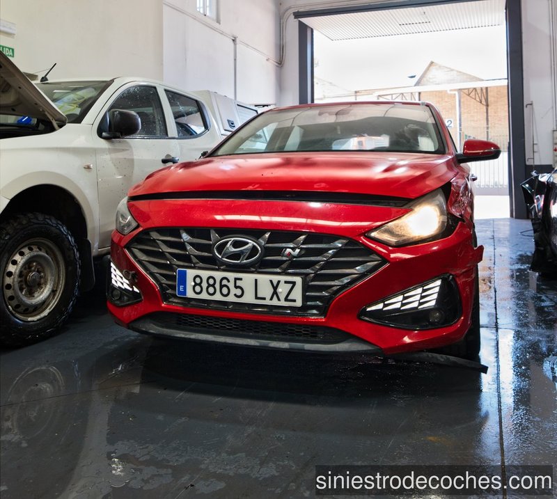 Hyundai i30 5P 1.5 DPI KLASS SLX 2022, foto 2
