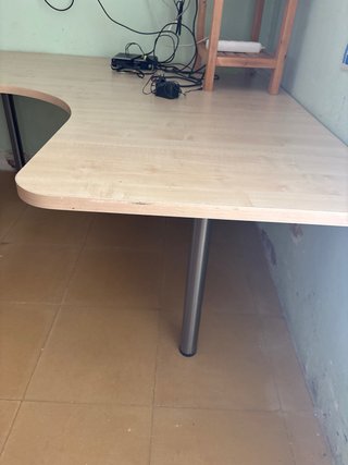 Mesa de despacho esquinera Unos 200x70x 70