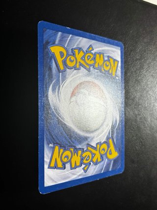 Carte Pokémon Lt. Surge's Pikachu (2 versioni)
