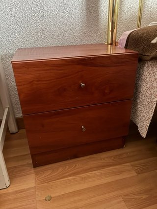 Cómoda y 2 mesitas de noche