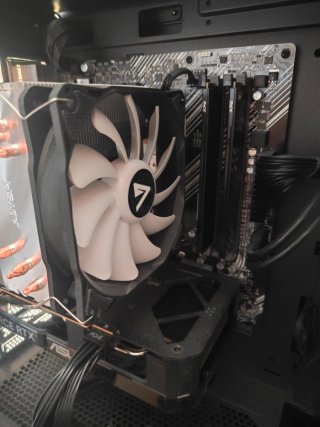 VENTA PC GAMING PRECIO NEGOCIABLE ESCRIBEME