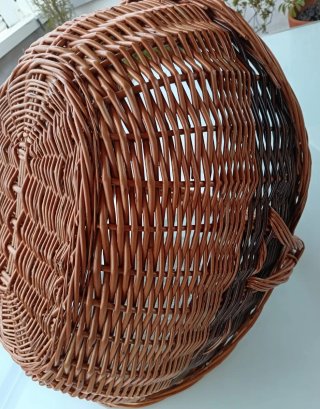Cesta de mimbre grande artesanal (Como nueva)