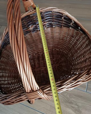 Cesta de mimbre grande artesanal (Como nueva)