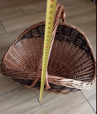 Cesta de mimbre grande artesanal (Como nueva)