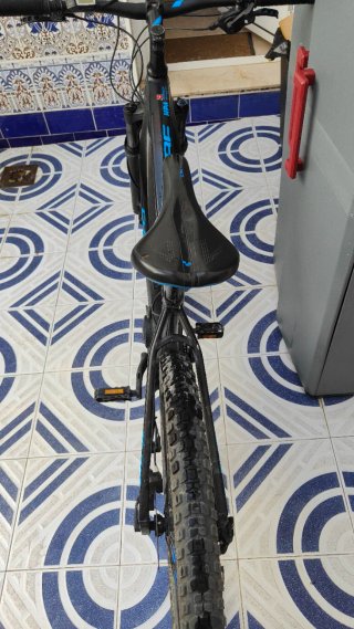Bicicleta eléctrica Cube motor Bosch
