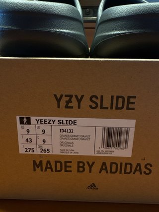 Yeezy Slide Granit