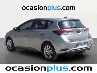 Toyota Auris 120T Active 85 kW (116 CV)