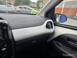 PEUGEOT 108 TOP ALLURE VTI