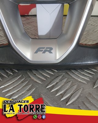Volante Seat Leon FR MK4 sin levas.