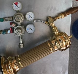 Grifo de Cerveza Dorado