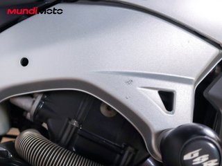 SUZUKI GSR 600