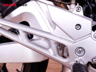 SUZUKI GSR 600
