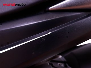 SUZUKI GSR 600