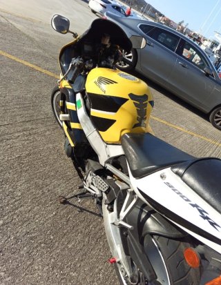 Honda CBR900RR Fireblade Negra/Amarilla