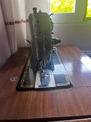 Máquina de coser antigua
