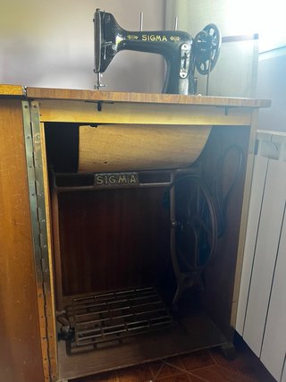 Máquina de coser antigua