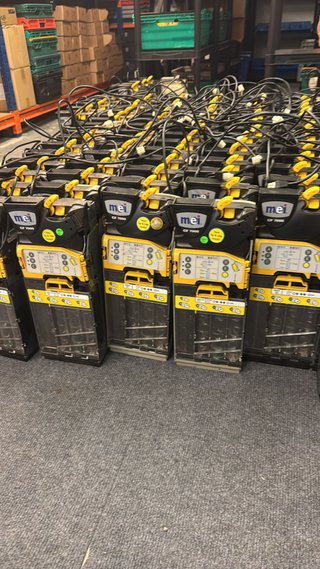 Monederos MEI CF7000 seminuevos