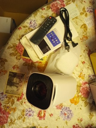 Proyector Ultra HD Blanco y Negro