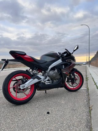 Aprilia RS457 Prismatic Dark