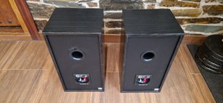 Altavoces HIFI marca Jamo Cornet 60 IV gen.