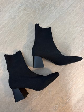 Botines negros tacón cuadrado