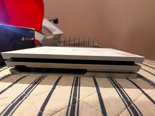 Consola PS4 Pro Blanca + Mando + Videojuegos