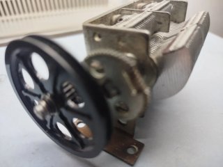 Condensador Variable Doble